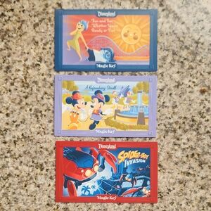 Disneyland Magic Key Lomited Edition magnet Set